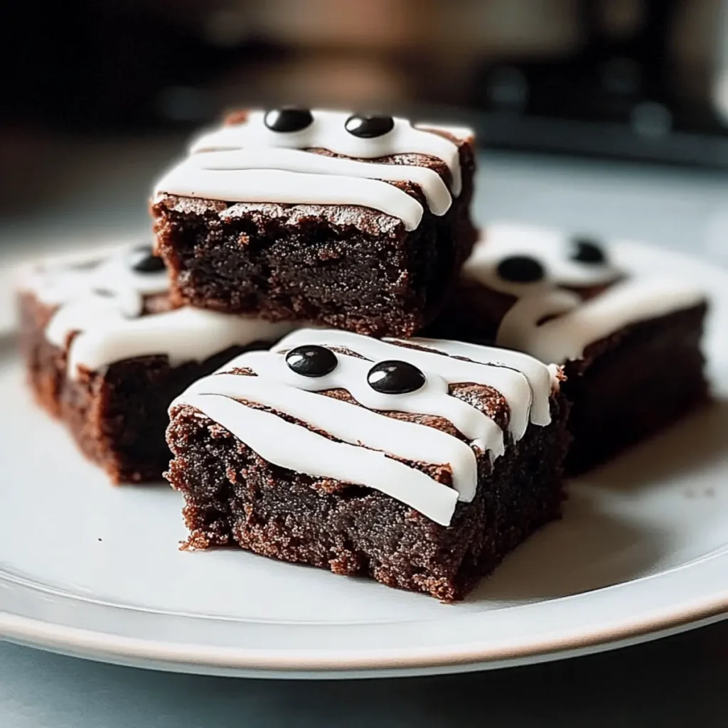Spooktacular Mummy Brownies – Easy Halloween Treats