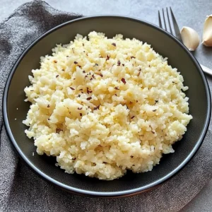 Garlic Parmesan Cauliflower Rice