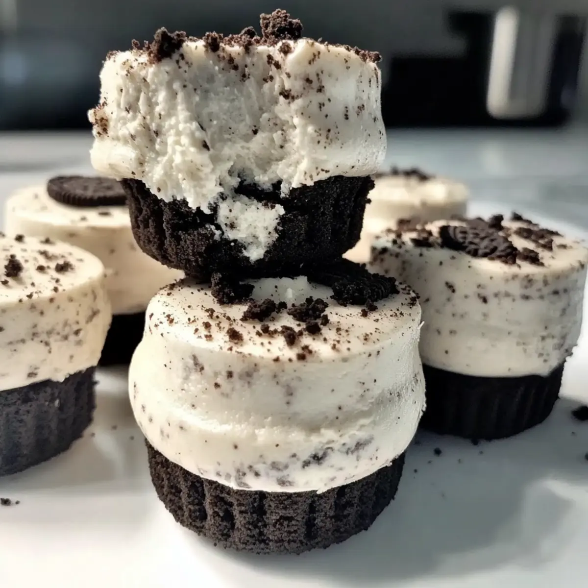 No-Bake Oreo Cheesecake Bites