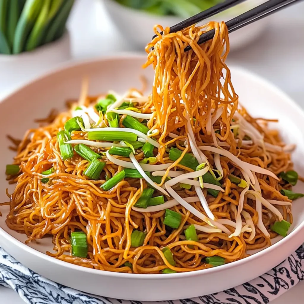 Savory Cantonese Chow Mein: A Crispy Weeknight Delight